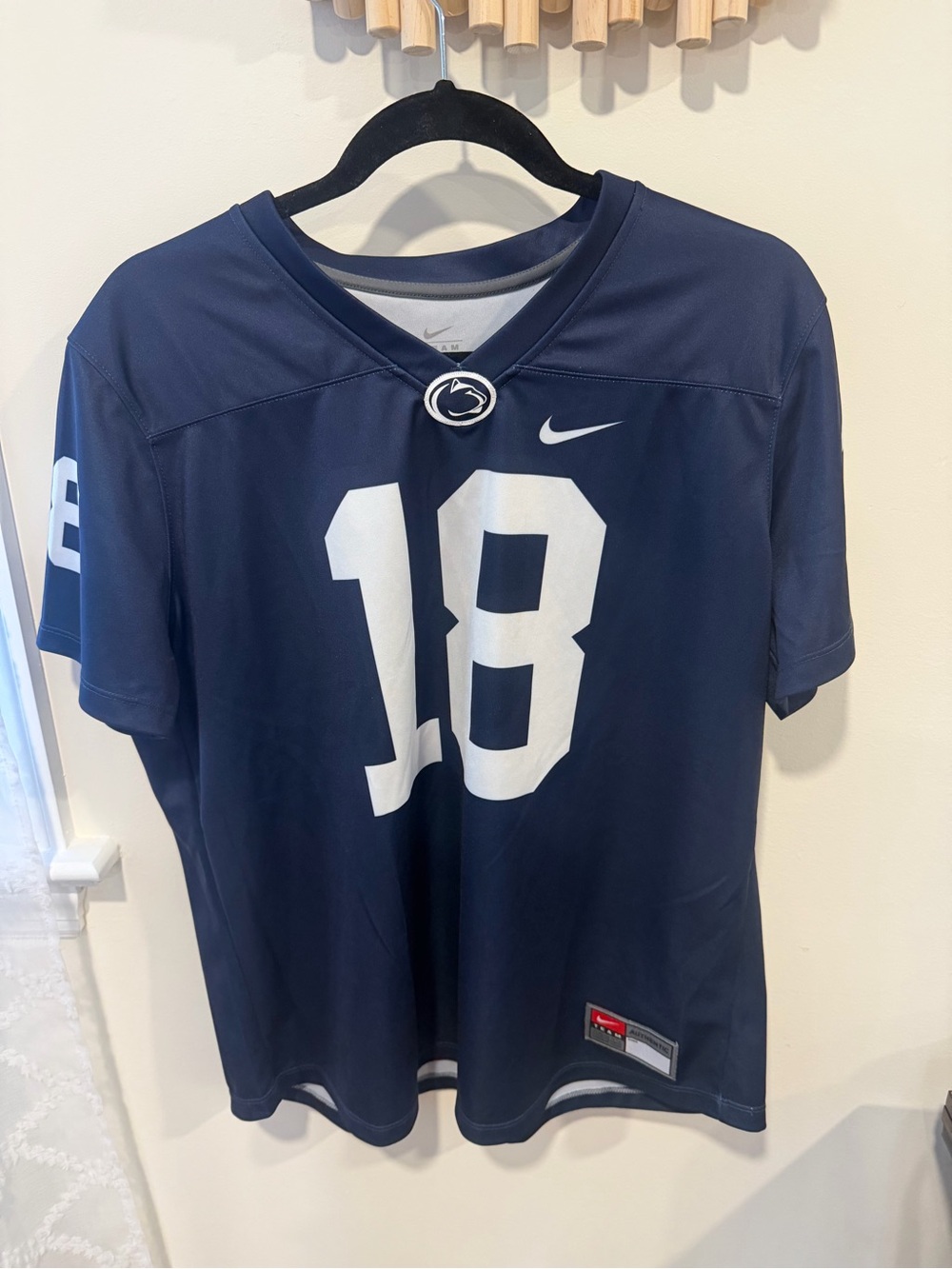 Nike Women’s Navy Penn State #18 Football Jersey, XL